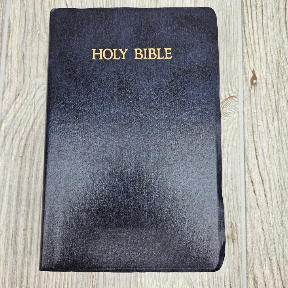 Thomas Nelson NKJV Holy Bible 1982 Red Letter Blue Gilt Edge Black 412B USA